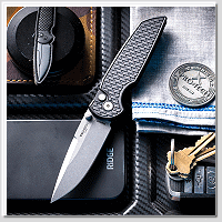 PROTECH TR-3 INTEGRITY 按鈕鎖 石洗MagnaCut鋼 雙拇指柱 Relic Textured仿古紋黑色鋁柄 -折刀
